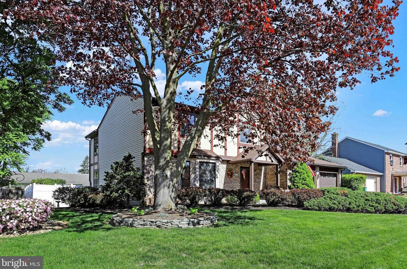 913 Cypress St, Chambersburg, PA 17201