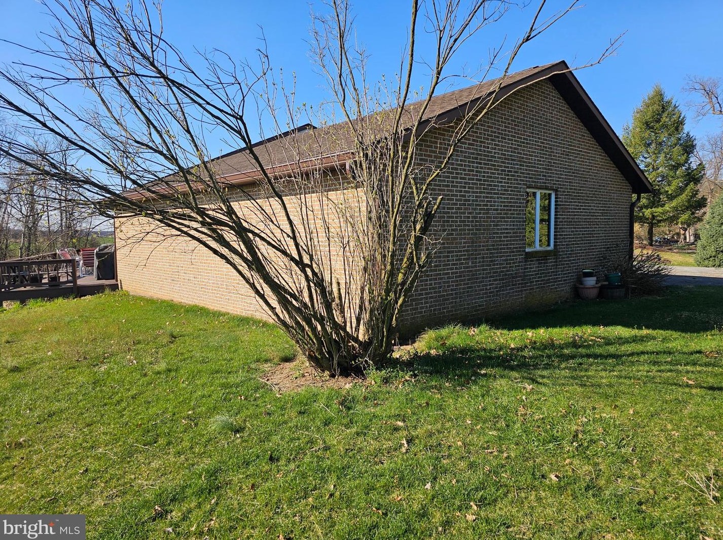 1264 Mower Rd, Chambersburg PA  17202-8154 exterior