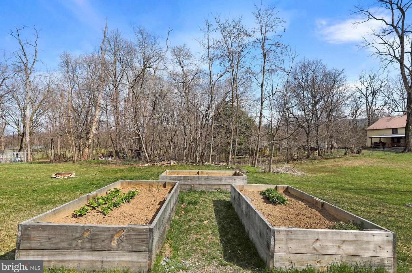 29 Main St, Fayetteville PA  17222-1427 exterior