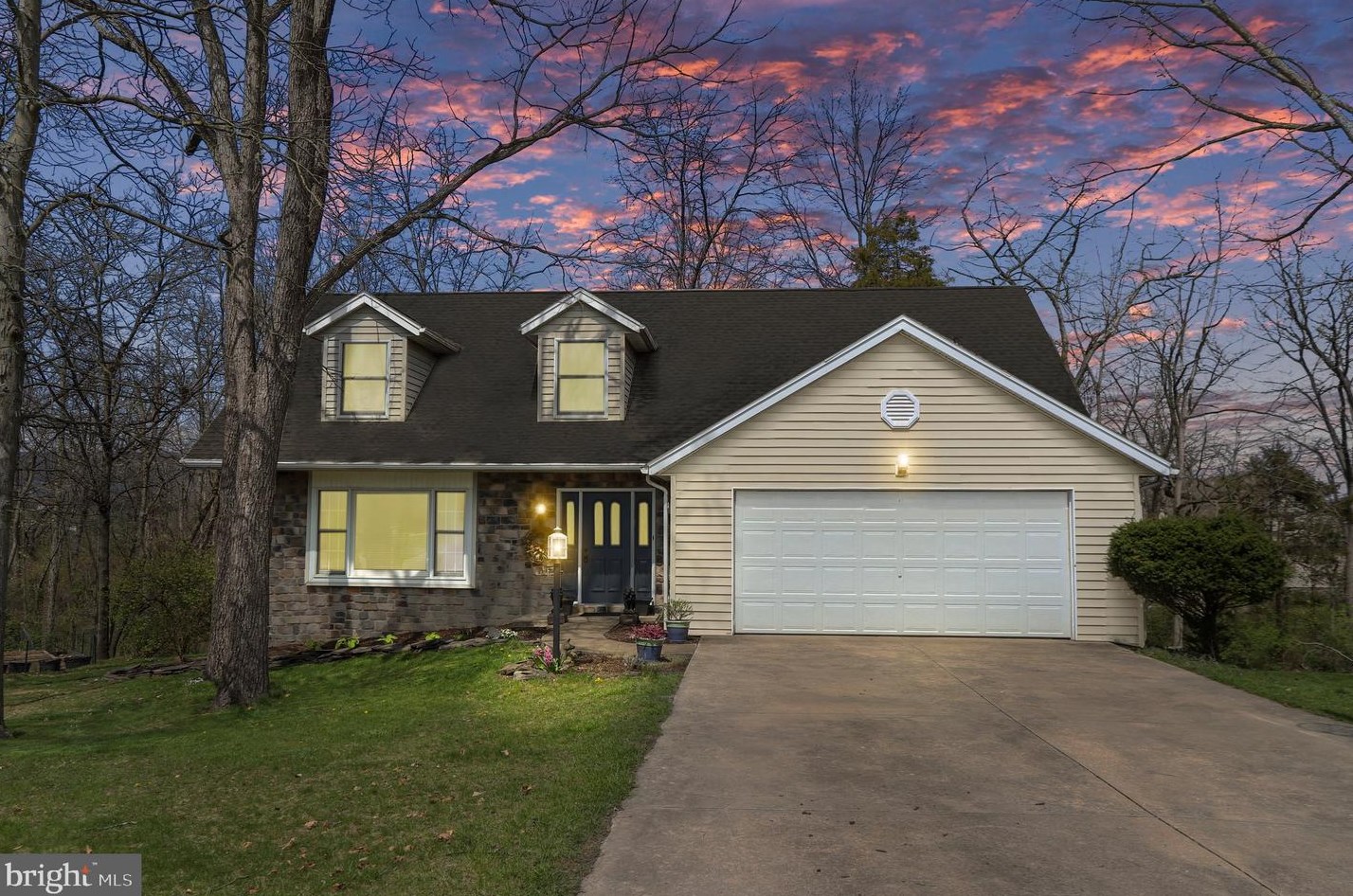 6 Dorset Ct, Chambersburg, PA 17201