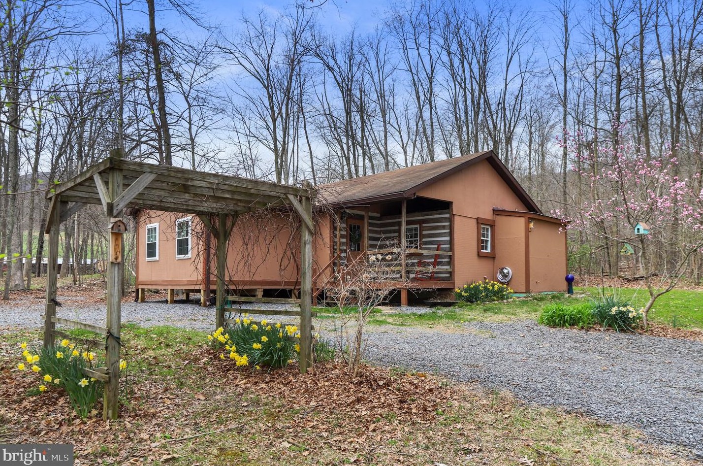 23456 Burns Valley Rd, Dry Run, PA 17219