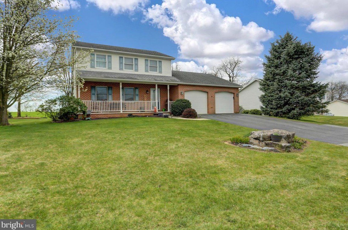 1182 Ashton Dr, Lees Cross Roads, PA 17257-8963