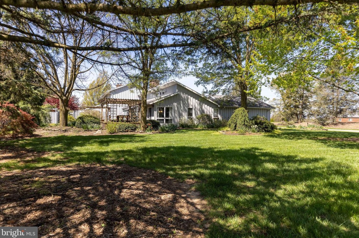 3528 Scotland Rd, Chambersburg PA  17202-9774 exterior