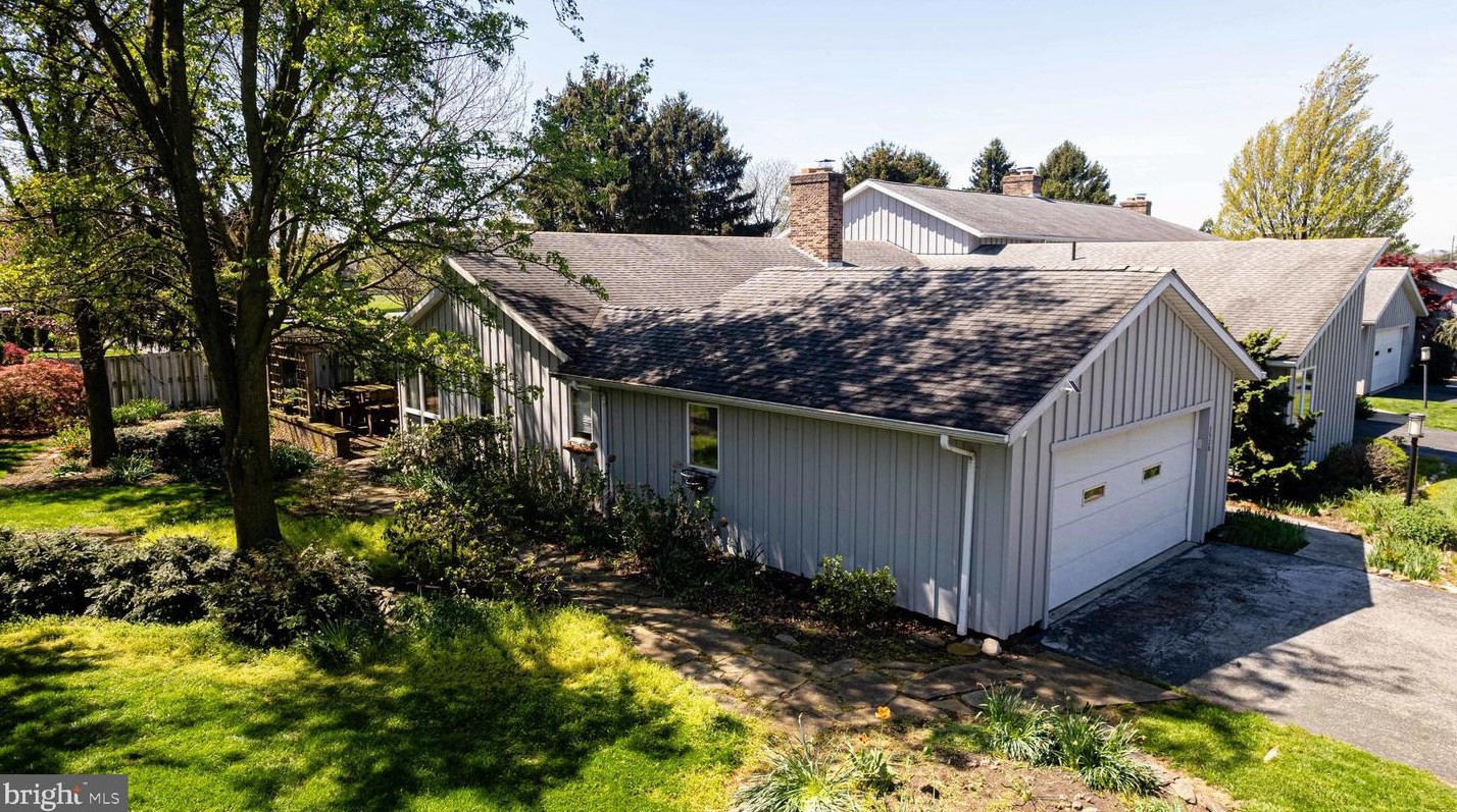 3528 Scotland Rd, Chambersburg, PA 17202-9774