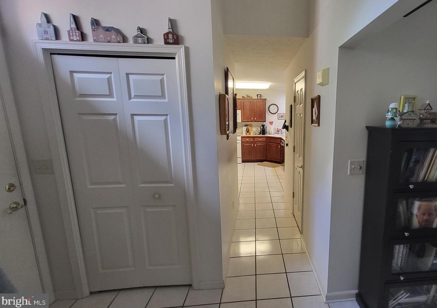 1477 Spring Side Dr, Chambersburg, PA 17202-4714