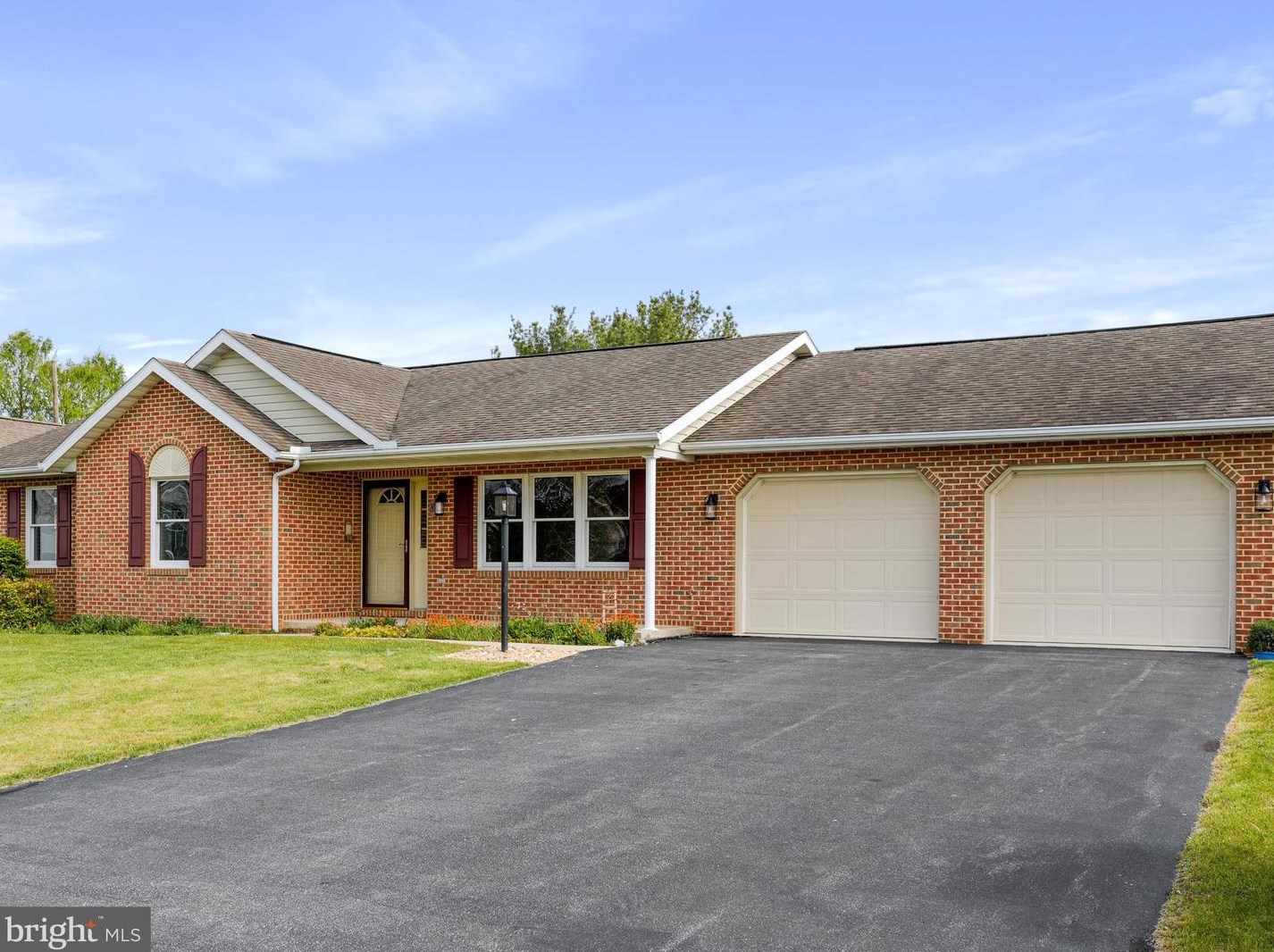 83 Parkwood Dr, Upton PA  17225-1485 exterior