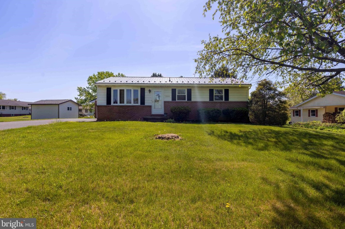 12064 Randy Dr, Upton, PA 17225-9496
