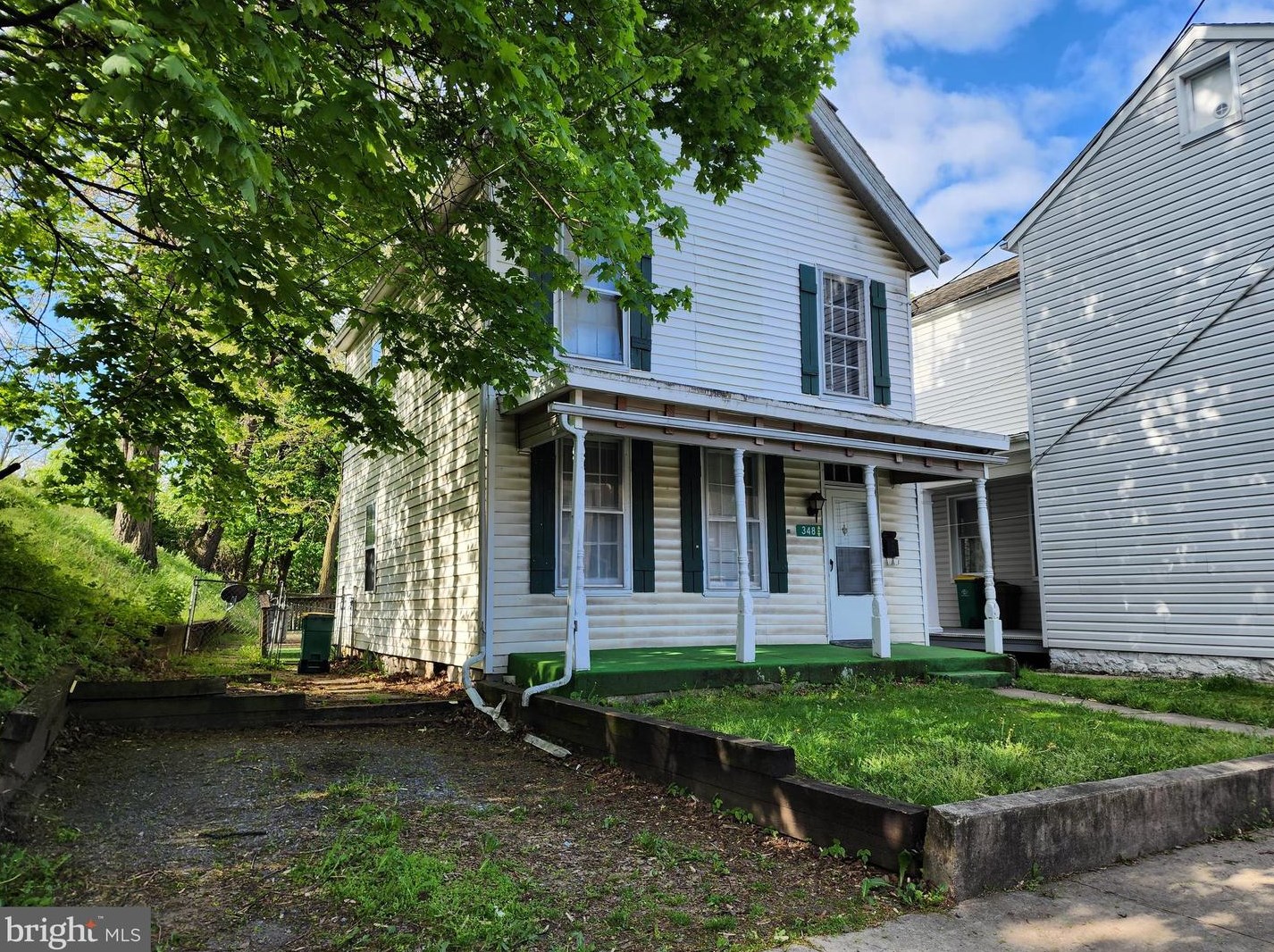 348 E Queen St, Chambersburg, PA 17201