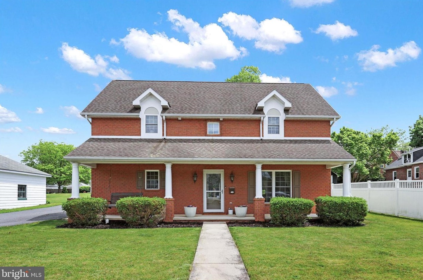 86 Grandview Ave, Chambersburg, PA 17201