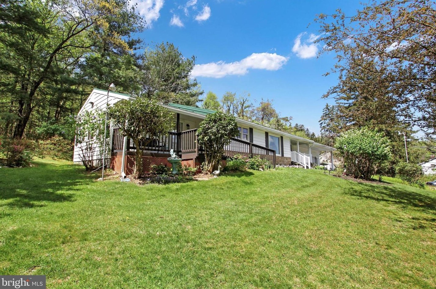 14367 Carrosmar Farm Rd, Roadside, PA 17268-9315