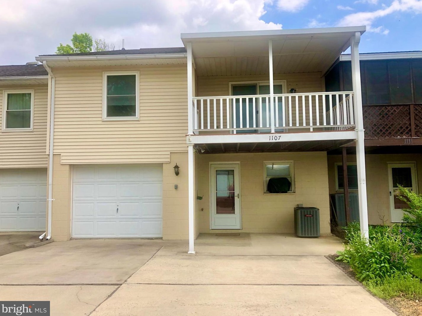 1107 Westgate Dr, Chambersburg, PA 17201-2979