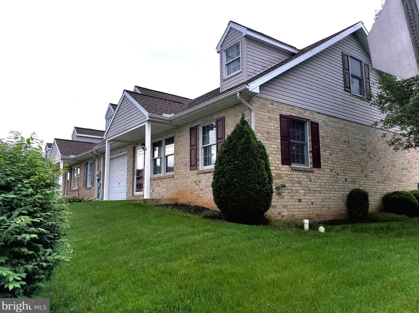 618 W 3rd St #71, Roadside, PA 17268