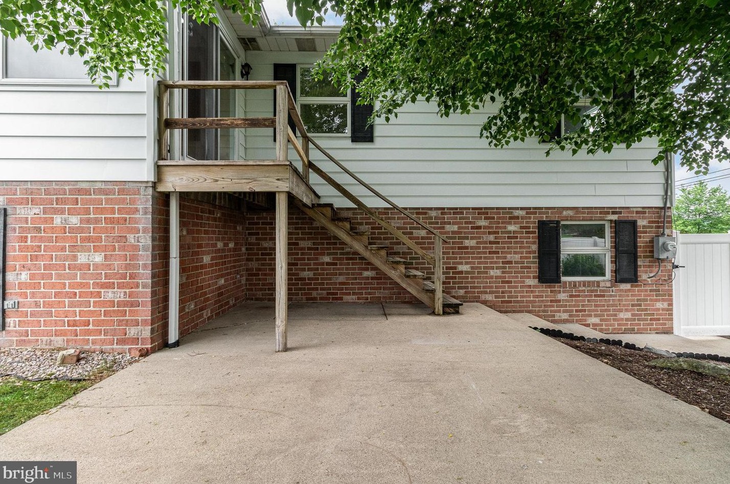 55 Linwood Dr, Chambersburg PA  17202-8682 exterior