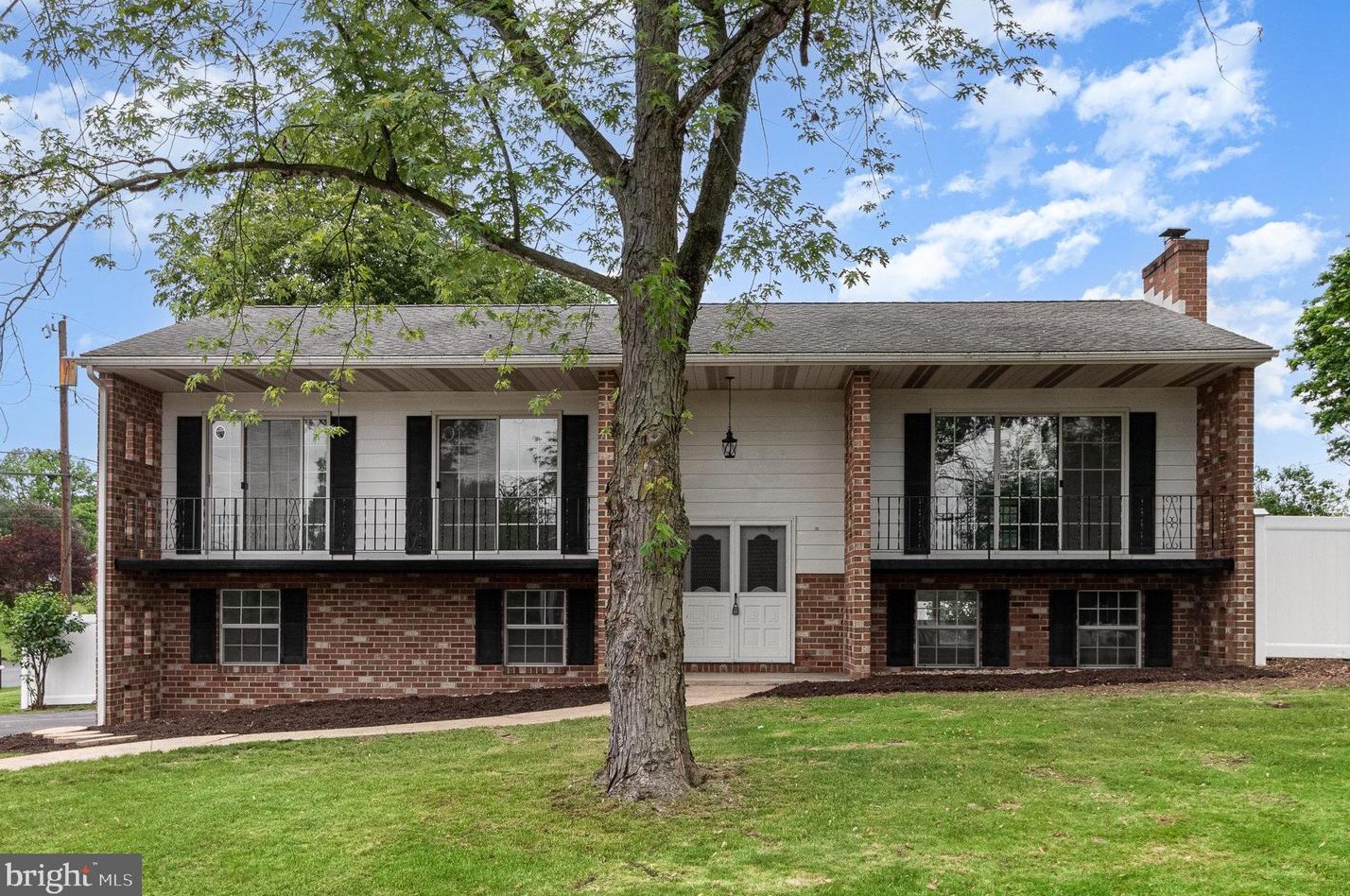 55 Linwood Dr, Chambersburg, PA 17202