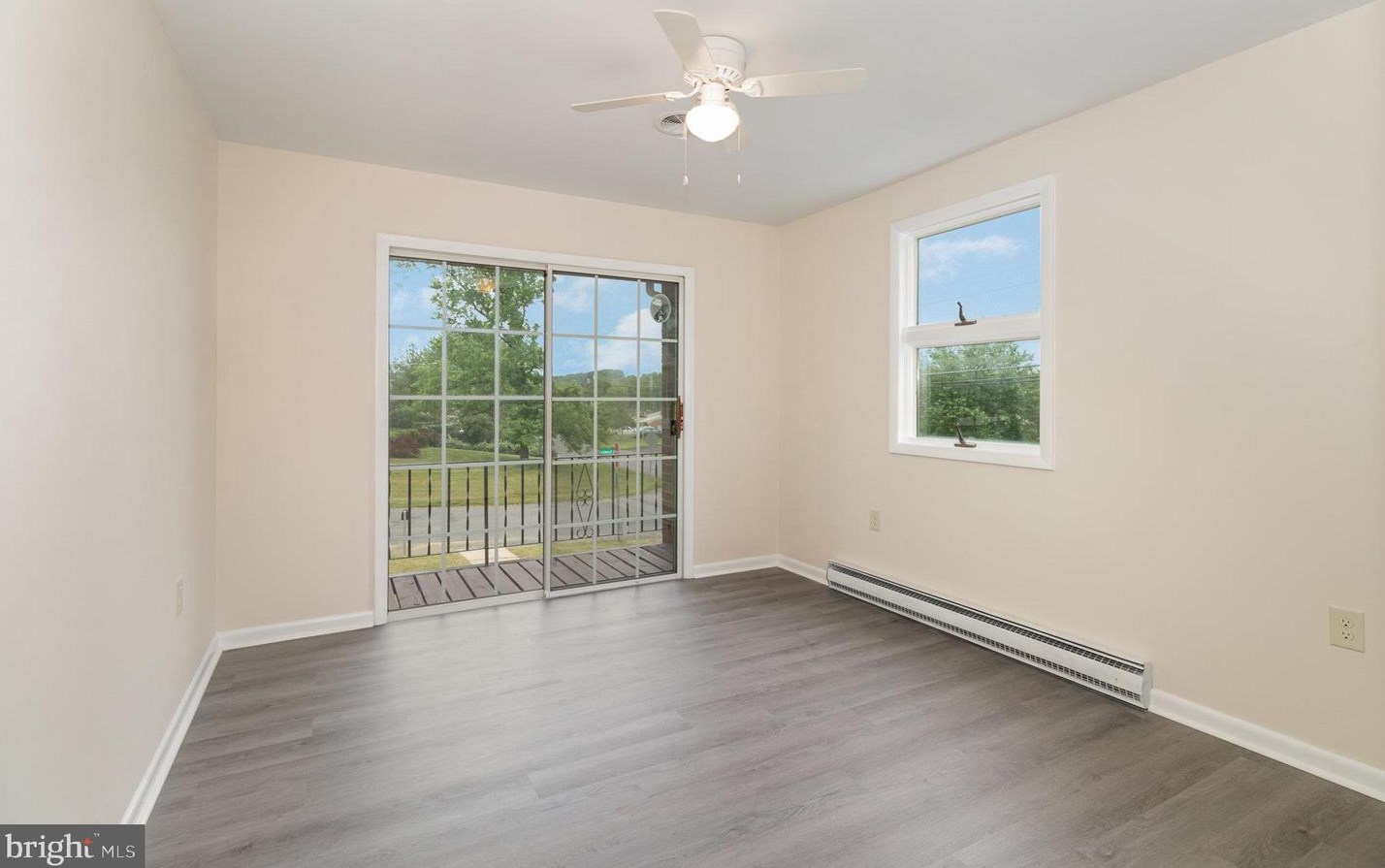 55 Linwood Dr, Chambersburg PA  17202-8682 exterior