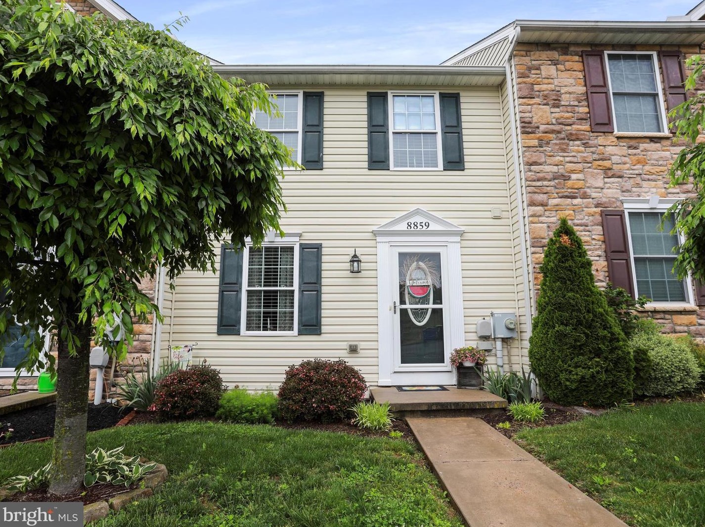 8859 Hillside Way, Roadside, PA 17268-7617