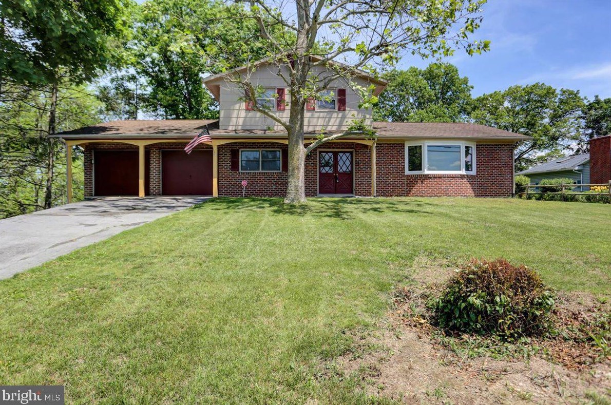 2425 Sollenberger Rd, Chambersburg, PA 17202-8006
