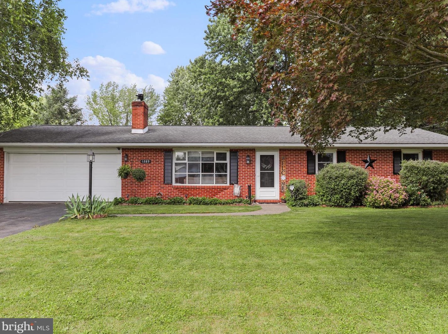 1289 2nd Ave, Chambersburg, PA 17202-9718
