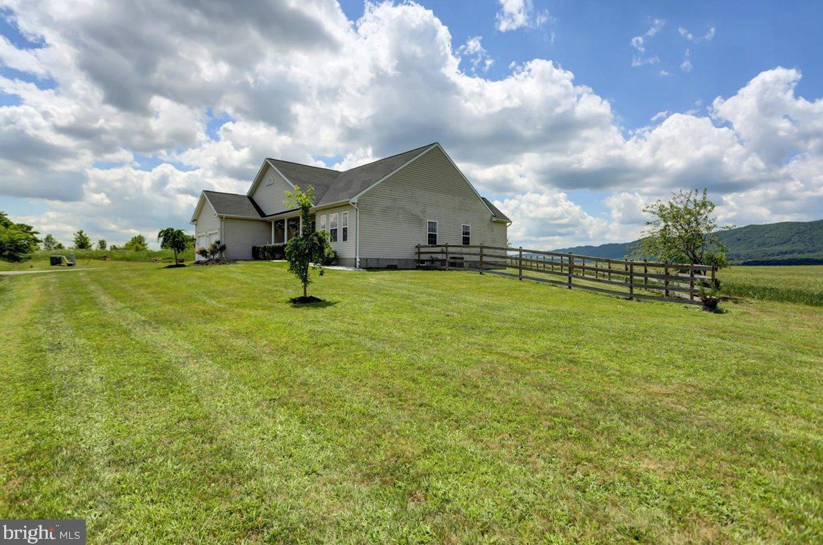 12414 Summit Vista Dr, Dickey, PA 17236