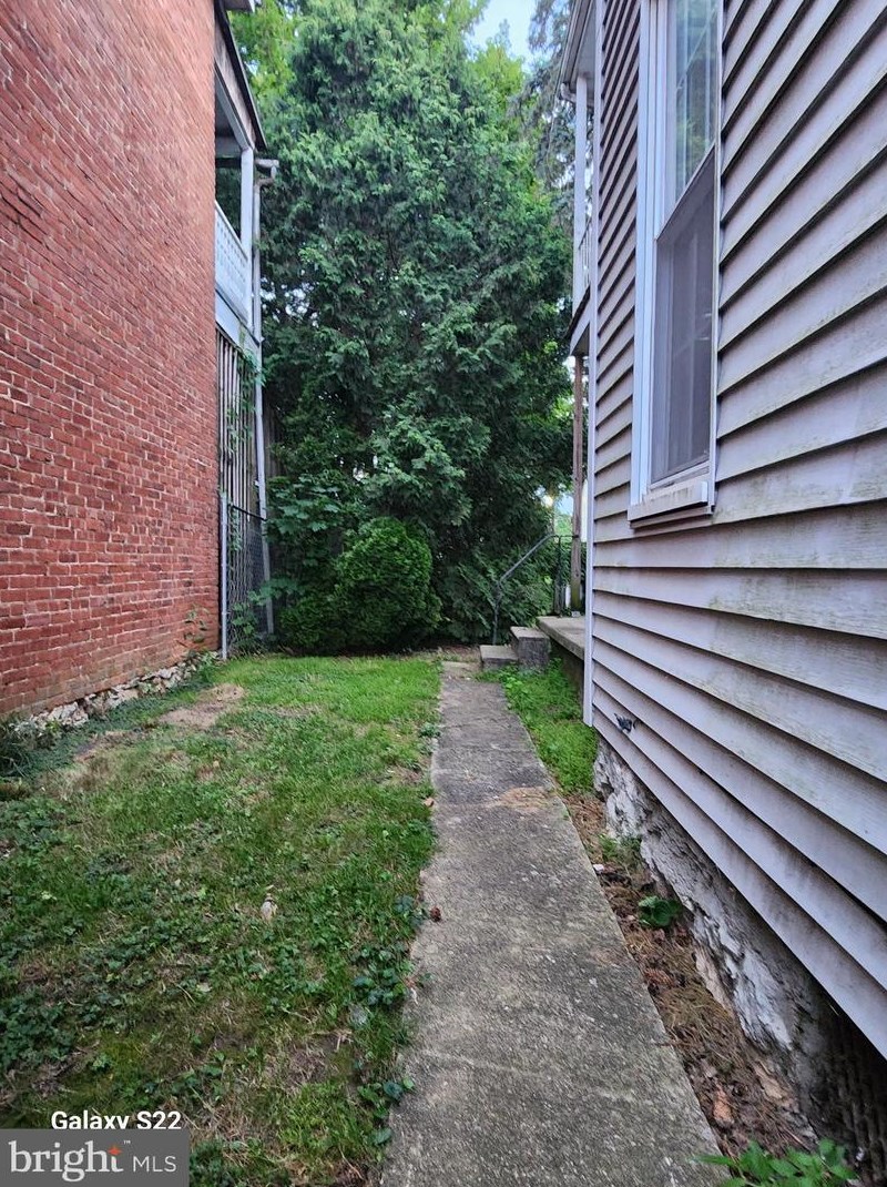 366 Catherine St, Chambersburg PA  17201-3206 exterior