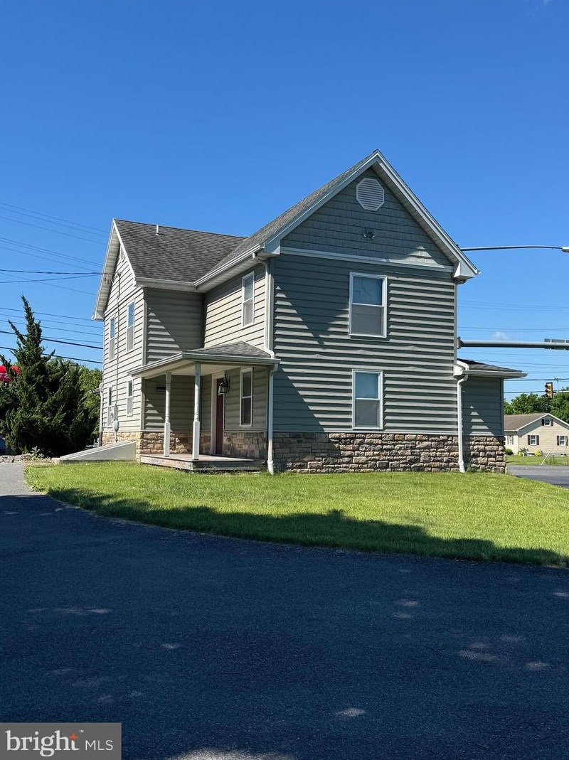 805 Buchanan Trl, Upton, PA 17225-9575