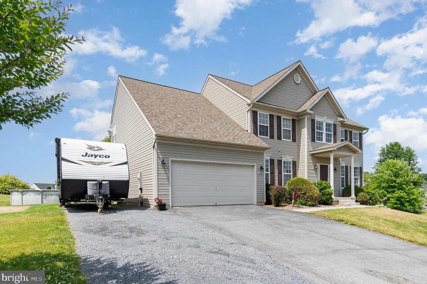 2825 Galaxy Dr, Chambersburg, PA 17202