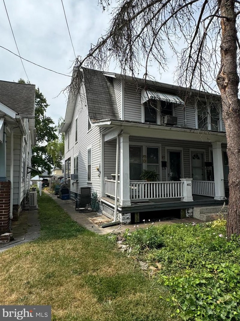 410 E Catherine St, Chambersburg, PA 17201