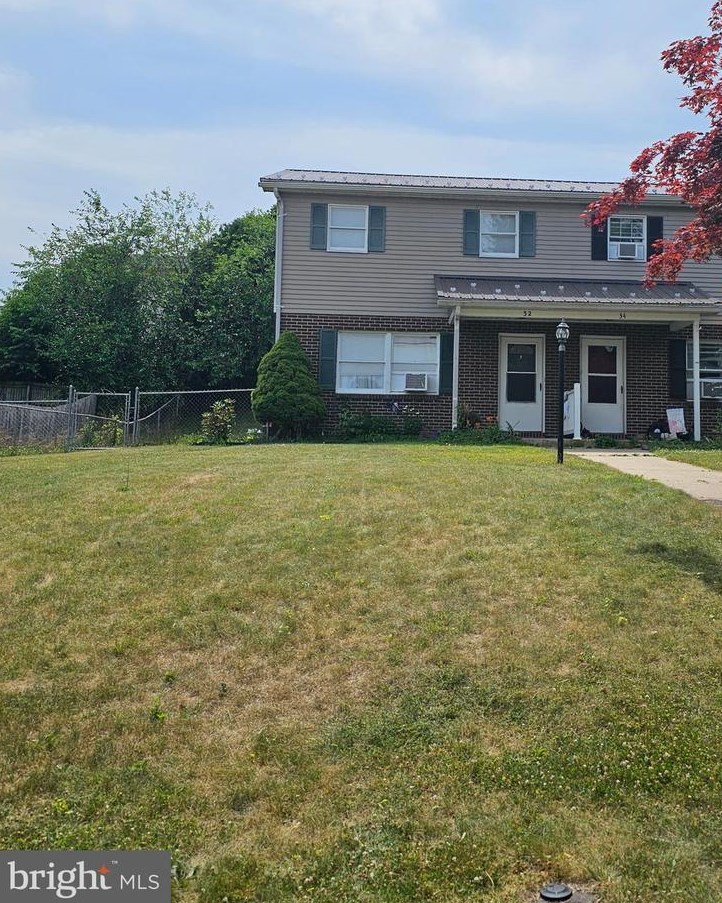 32 Surrey Dr, Chambersburg, PA 17201