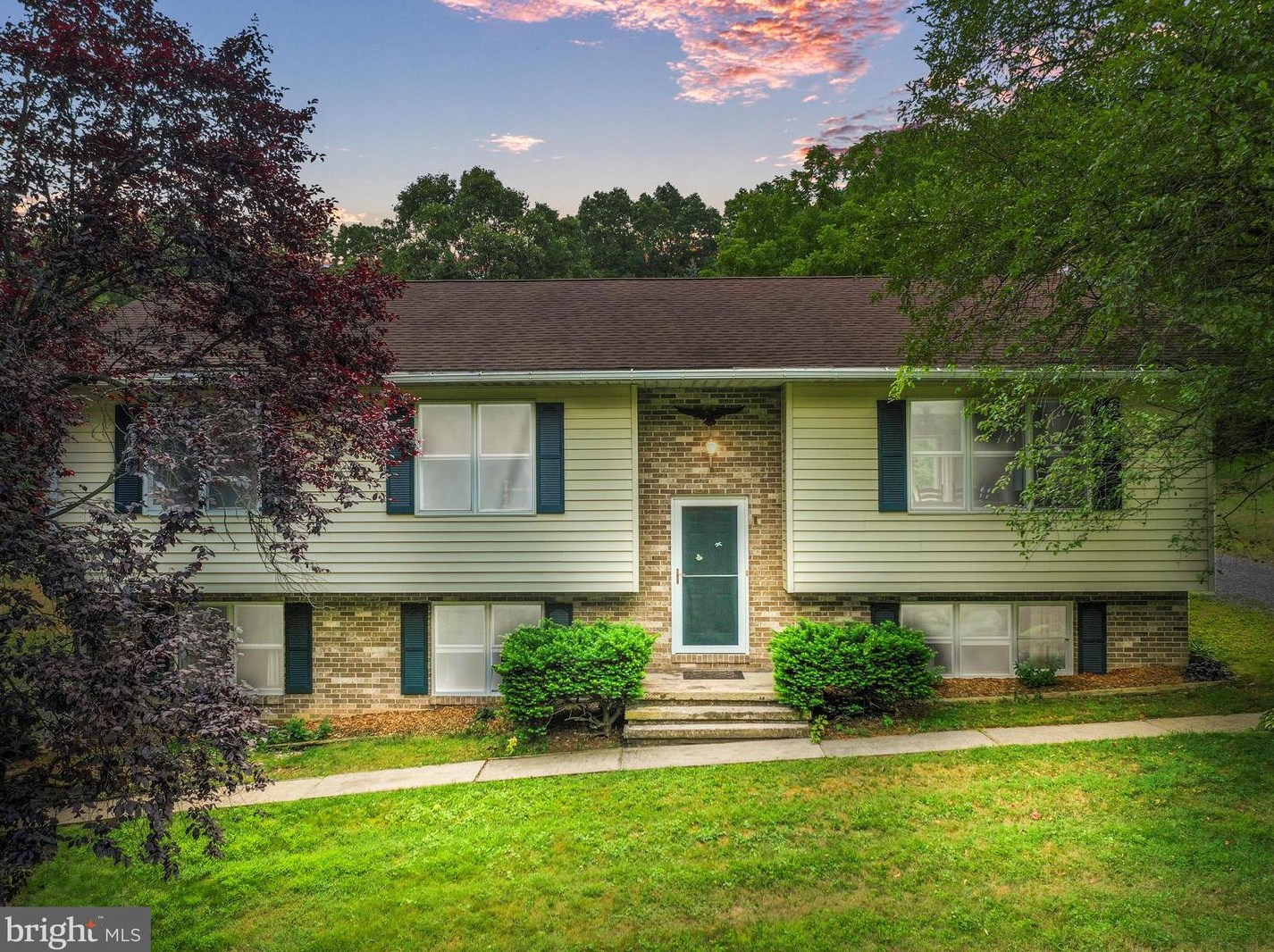 10092 Gilbert Rd, Chambersburg, PA 17202