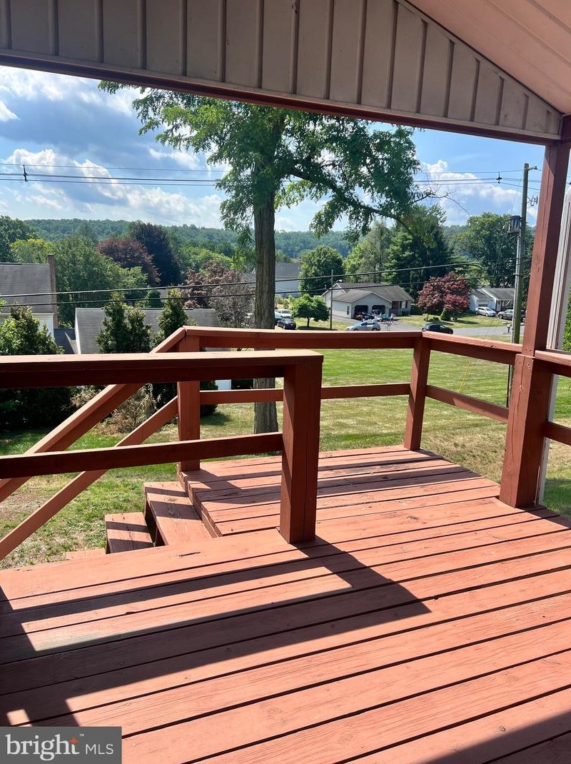 9878 Tower Rd, Lees Cross Roads, PA 17257
