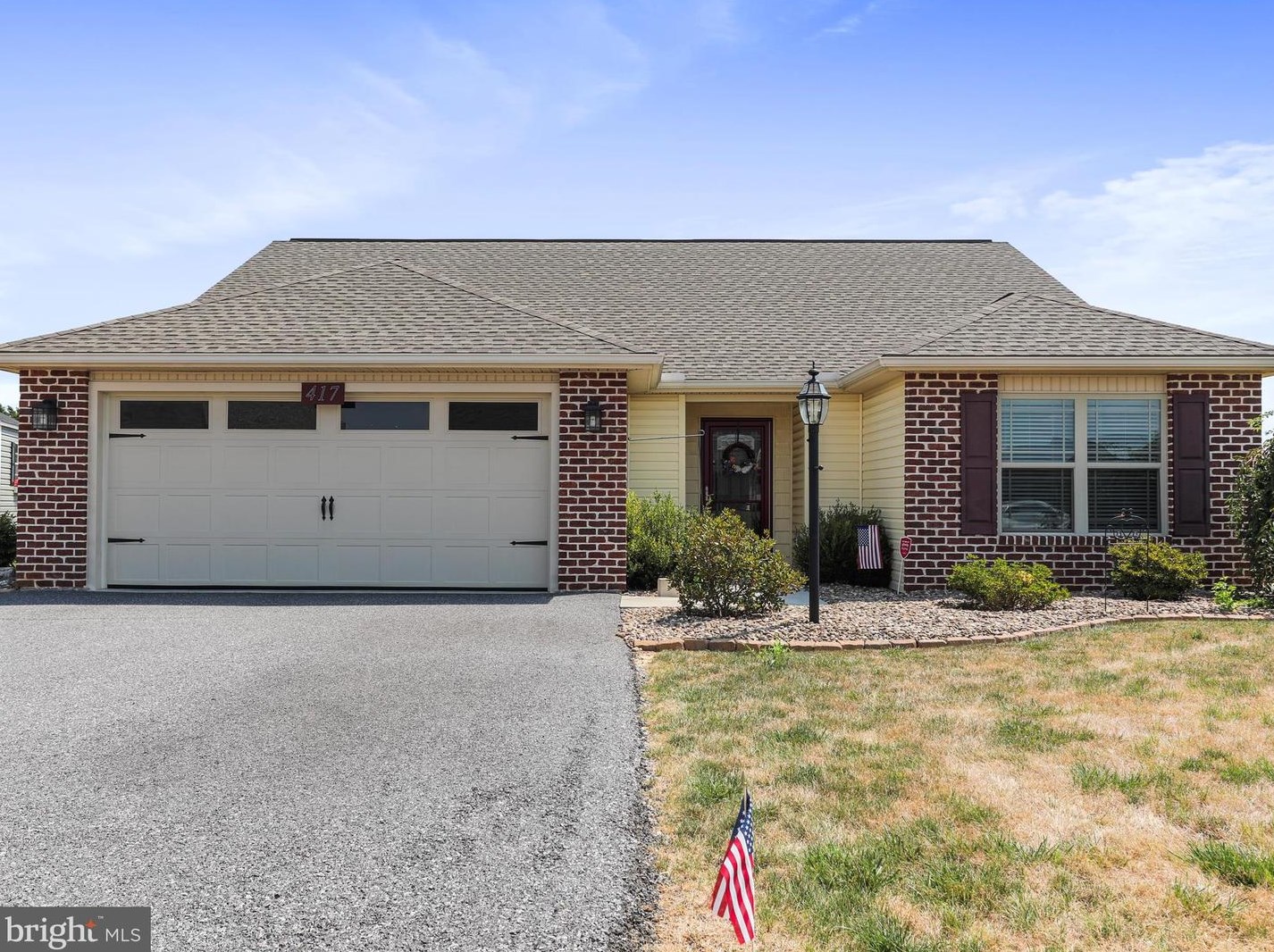 417 Eisenhower Dr, Chambersburg, PA 17201