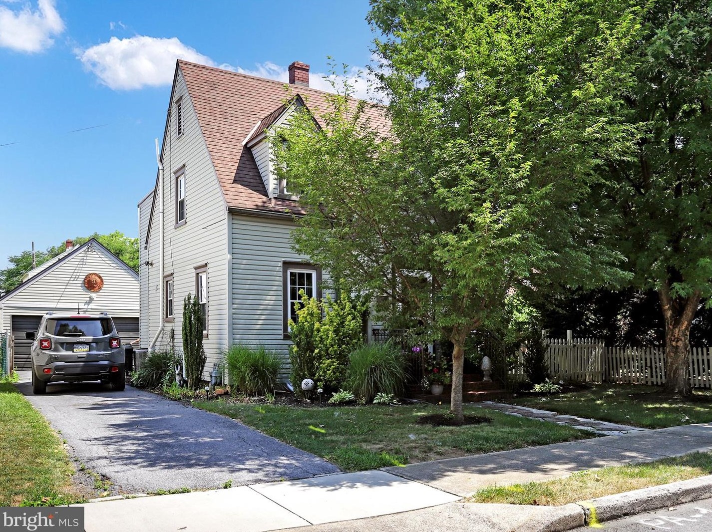 573 E Liberty St, Chambersburg, PA 17201