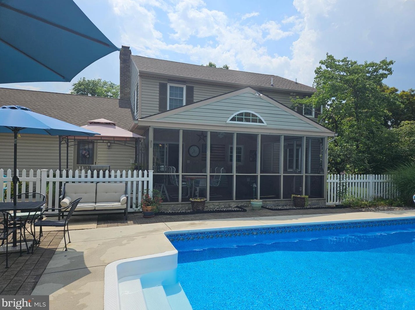1555 Fairview Ave, Chambersburg, PA 17202-9742