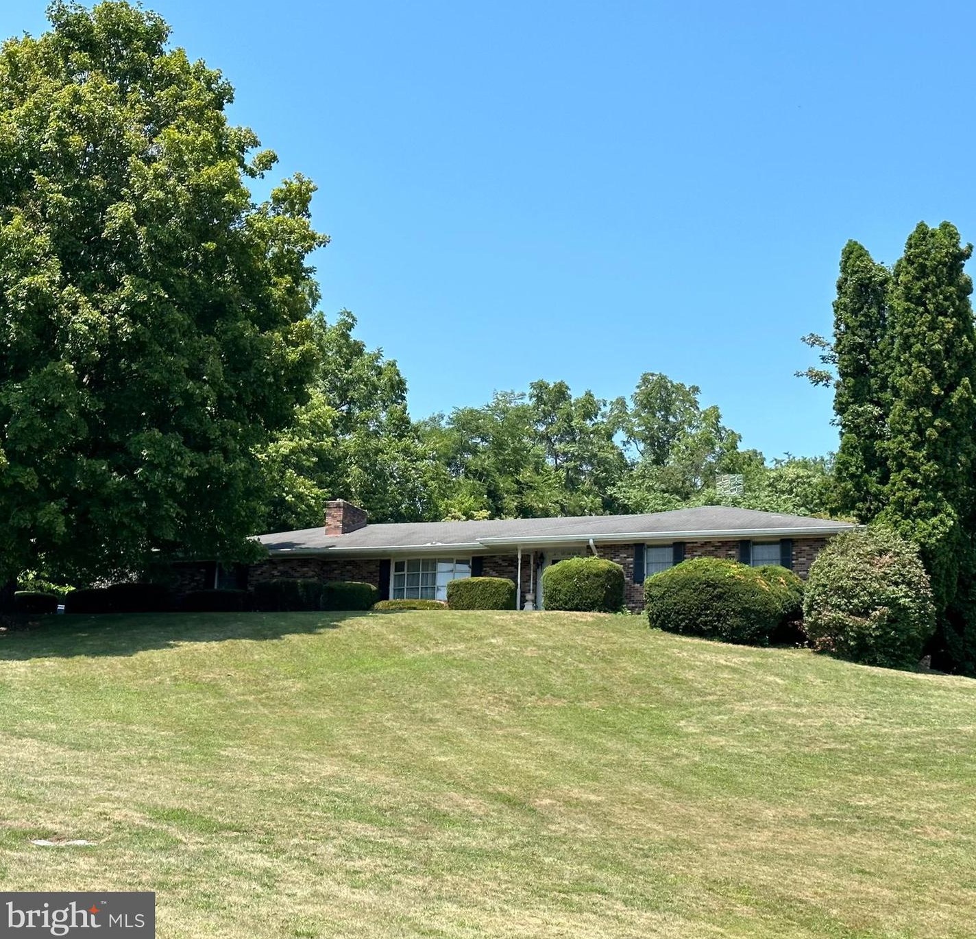 1275 State Line Rd, Roadside, PA 17268