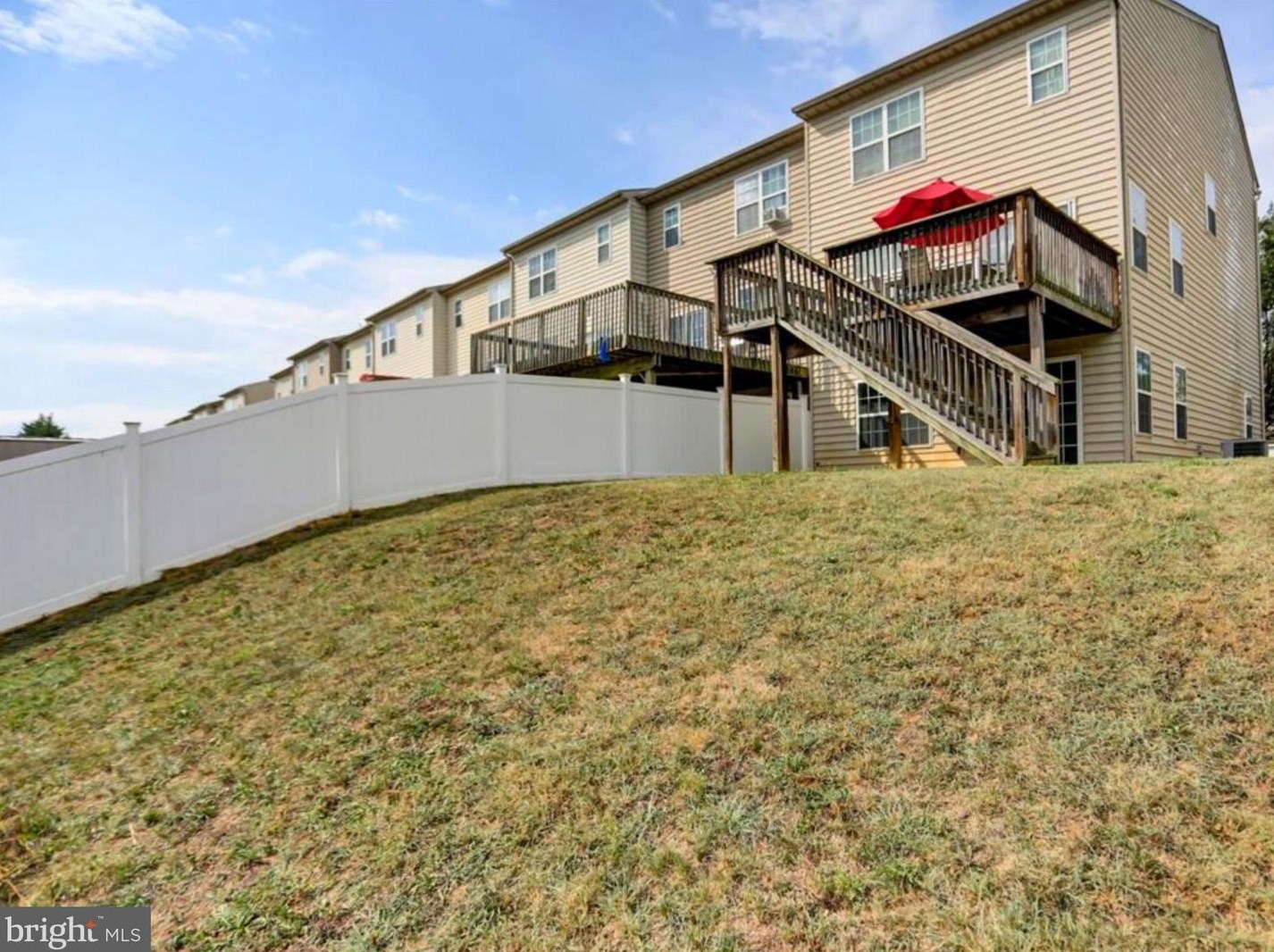 217 Whitley Dr, Chambersburg, PA 17201