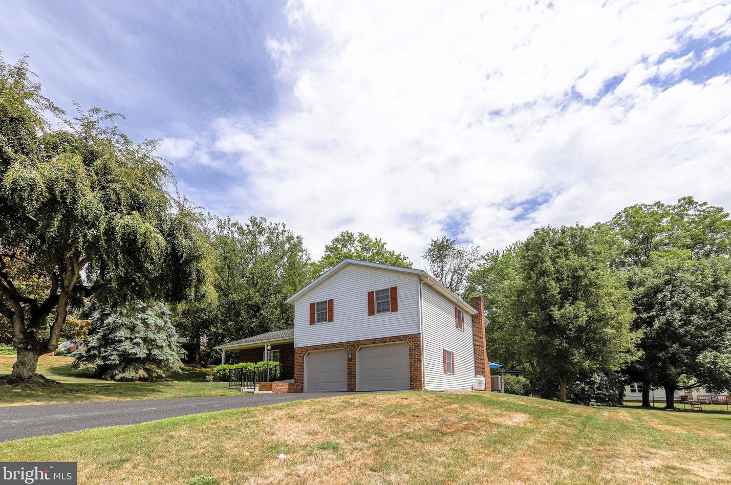 138 Pheasant Cir, Chambersburg, PA 17202