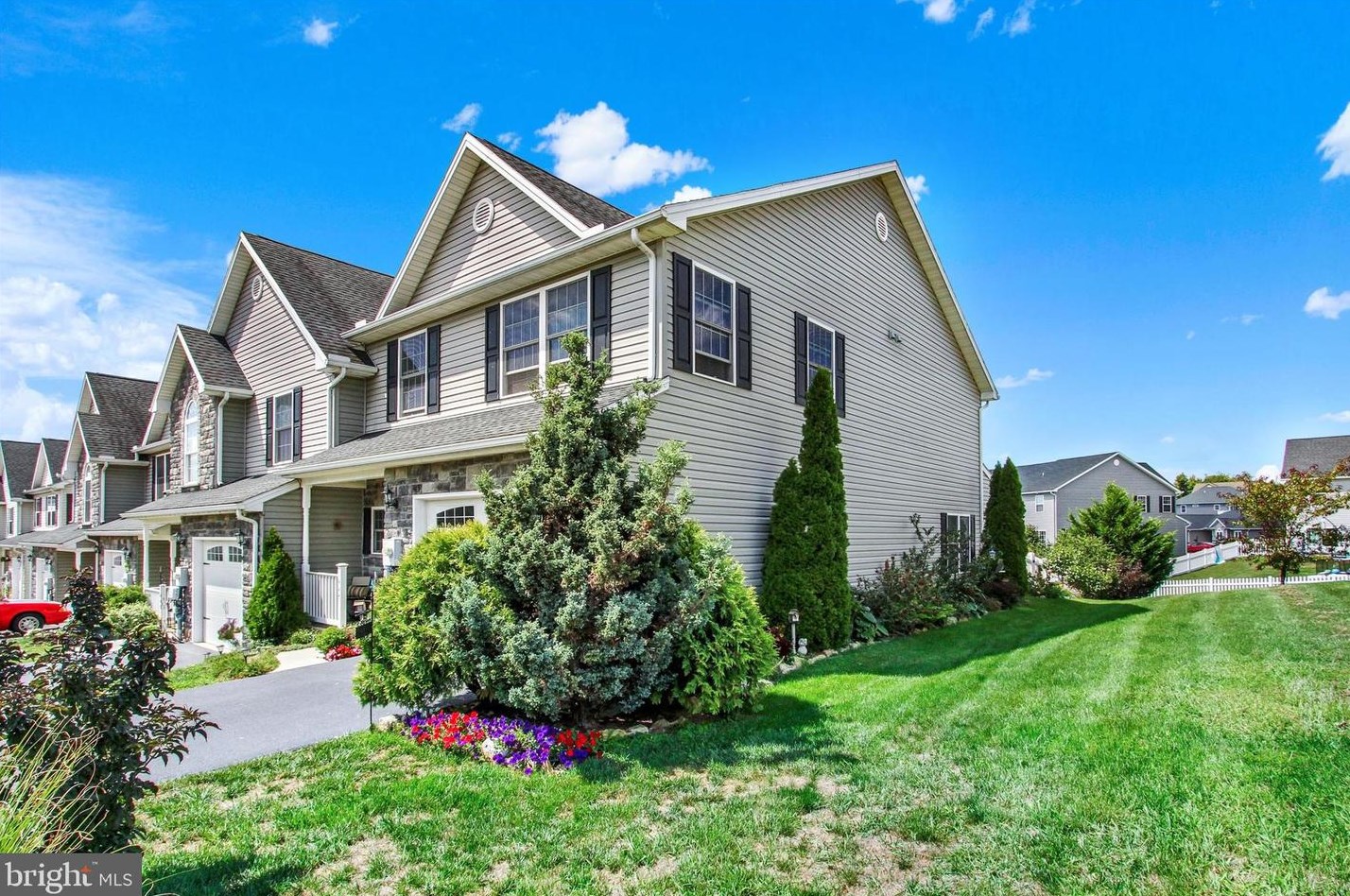 447 Frick Ave, Roadside, PA 17268