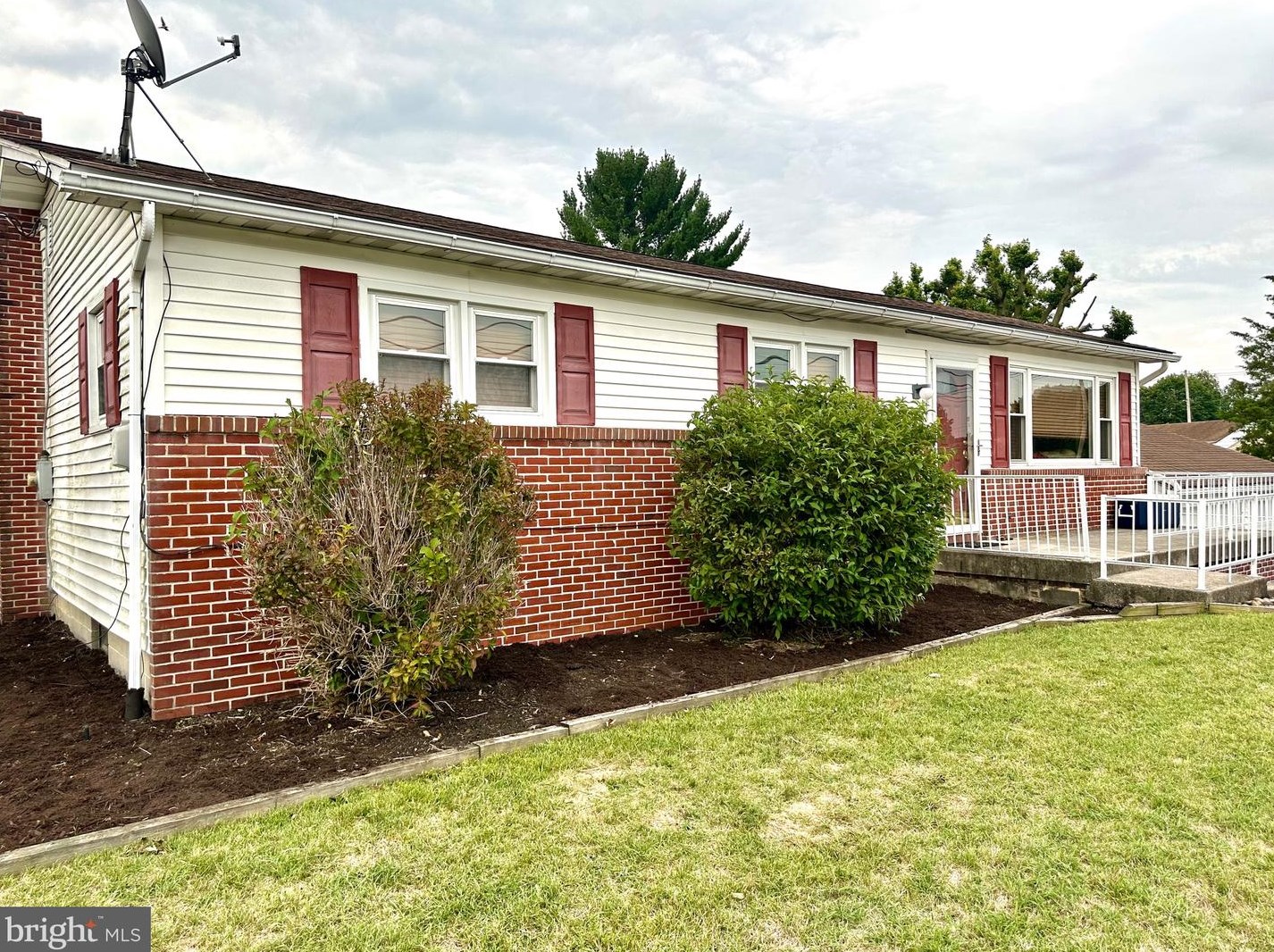 766 Middle St, Chambersburg, PA 17201