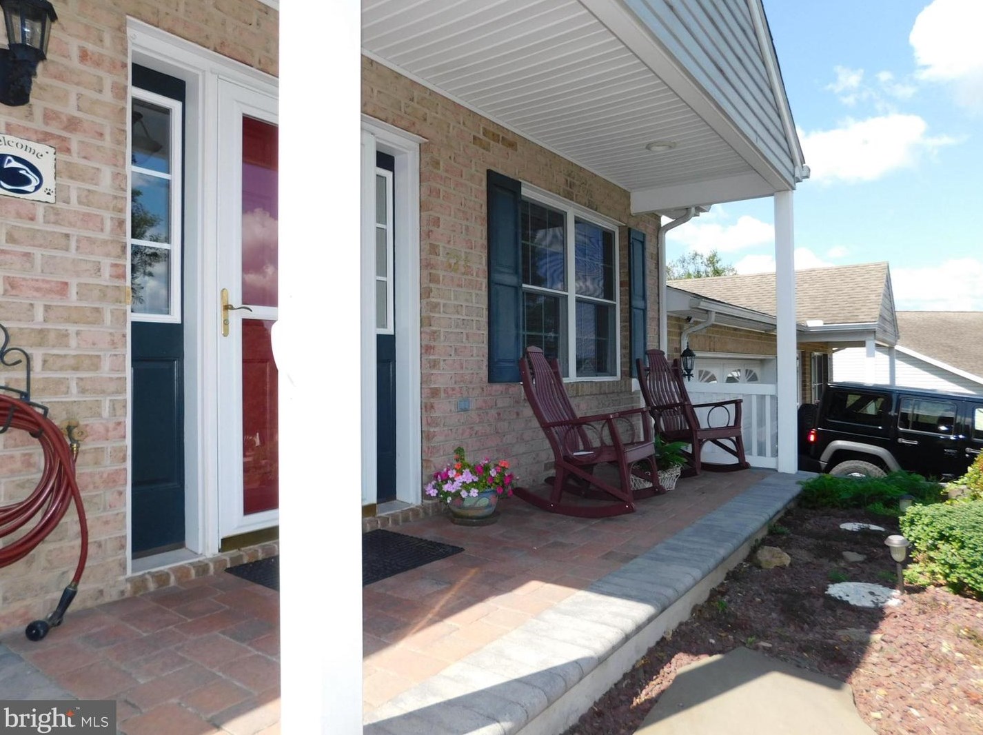723 Golden Spring Dr, Roadside, PA 17268