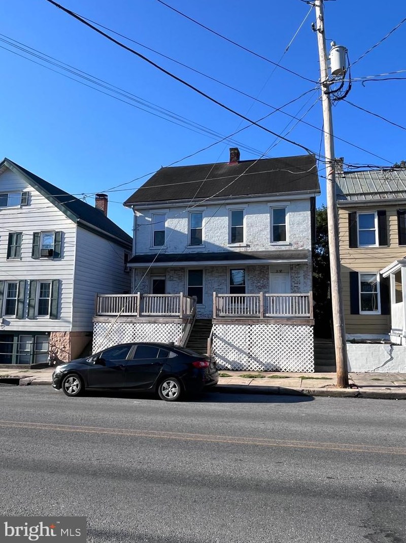216-218 West King, Chambersburg, PA 17201