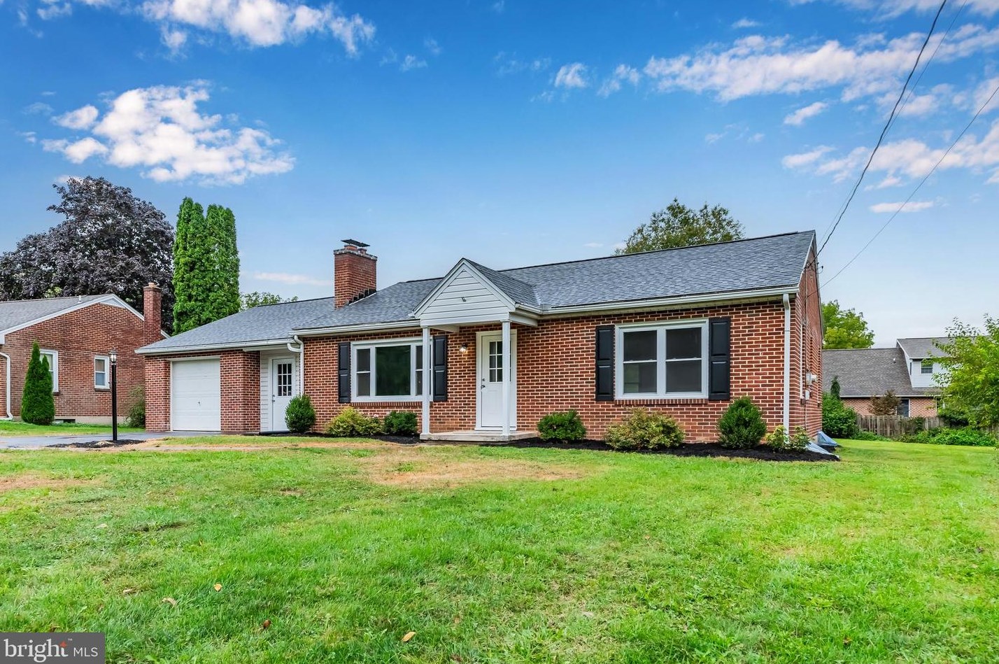 1109 Cider Press Rd, Chambersburg, PA 17201