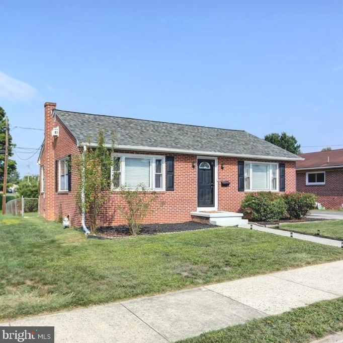121 Grandview Ave, Chambersburg, PA 17201