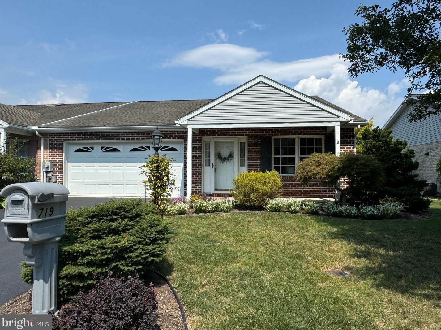 719 Fir Spring Dr, Roadside, PA 17268