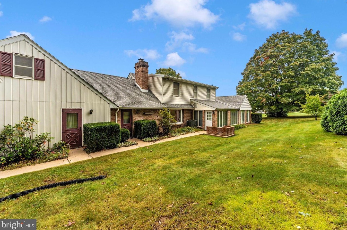 11787 Woodlea Dr, Roadside, PA 17268