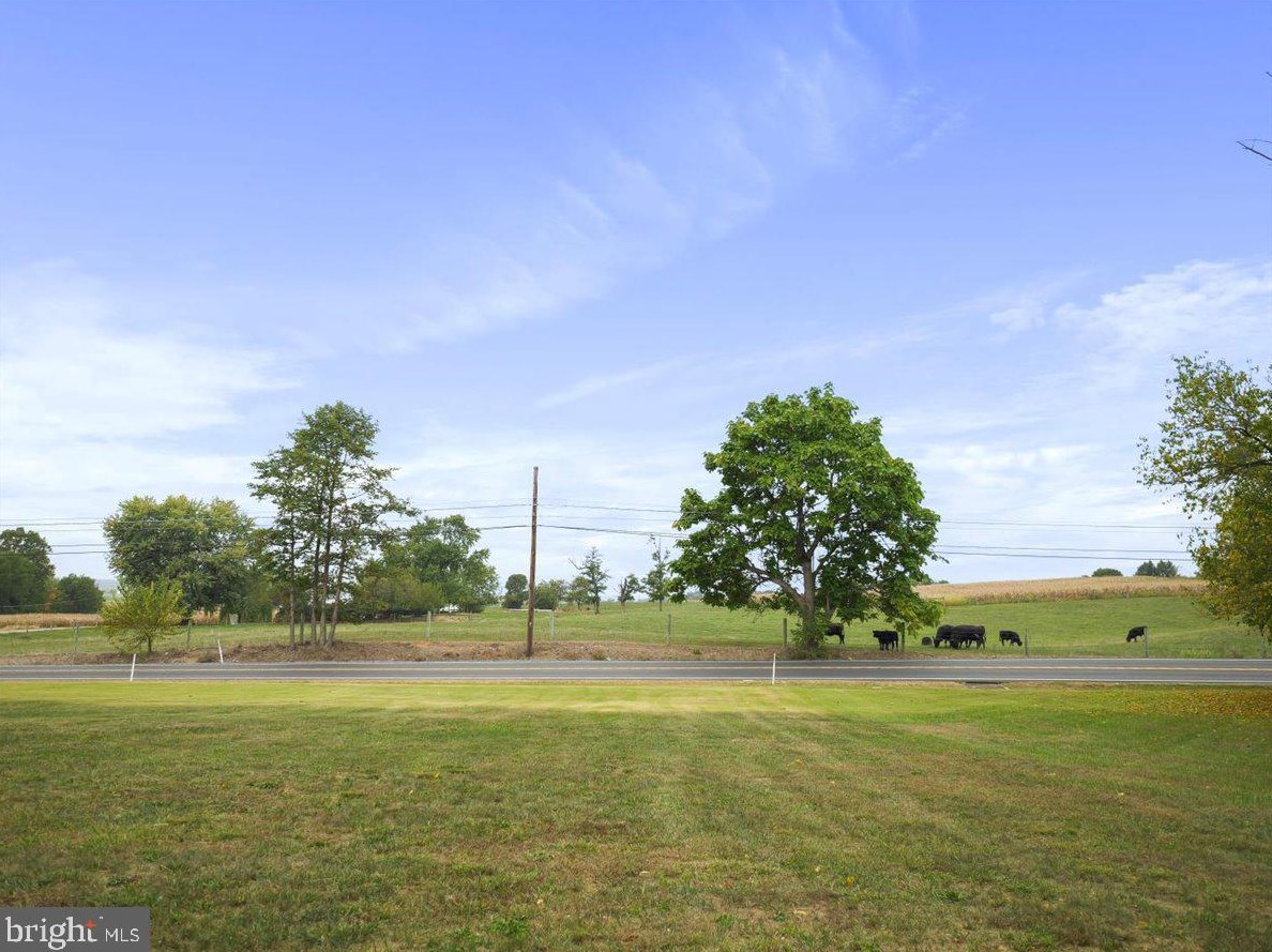 1314 Anthony Hwy, Chambersburg, PA 17202