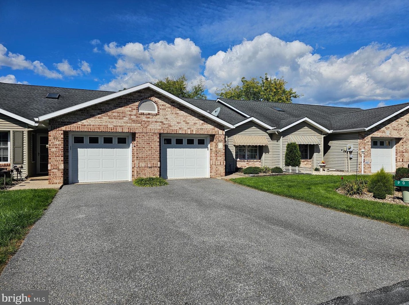909 Geyer Dr, Chambersburg, PA 17201