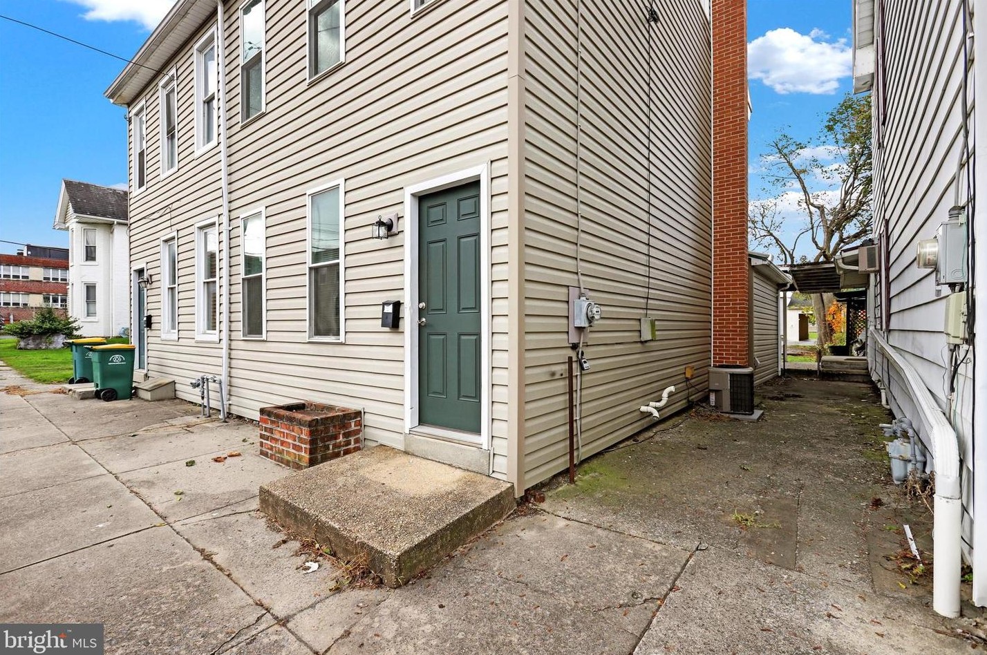 771 Fairground Ave, Chambersburg, PA 17201