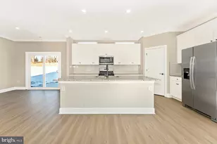 430 Abigail Ave, Waynesboro, PA 17268 - Photo 8