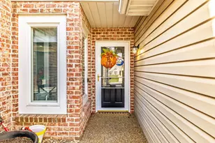 2375 Aronimink Cir, Fayetteville, PA 17222 - Photo 2