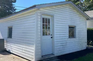 546 E King St, Chambersburg, PA 17201 - Photo 36